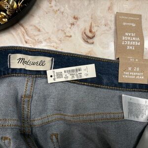 BNWT MADEWELL Perfect Vintage Jeans - Size 28